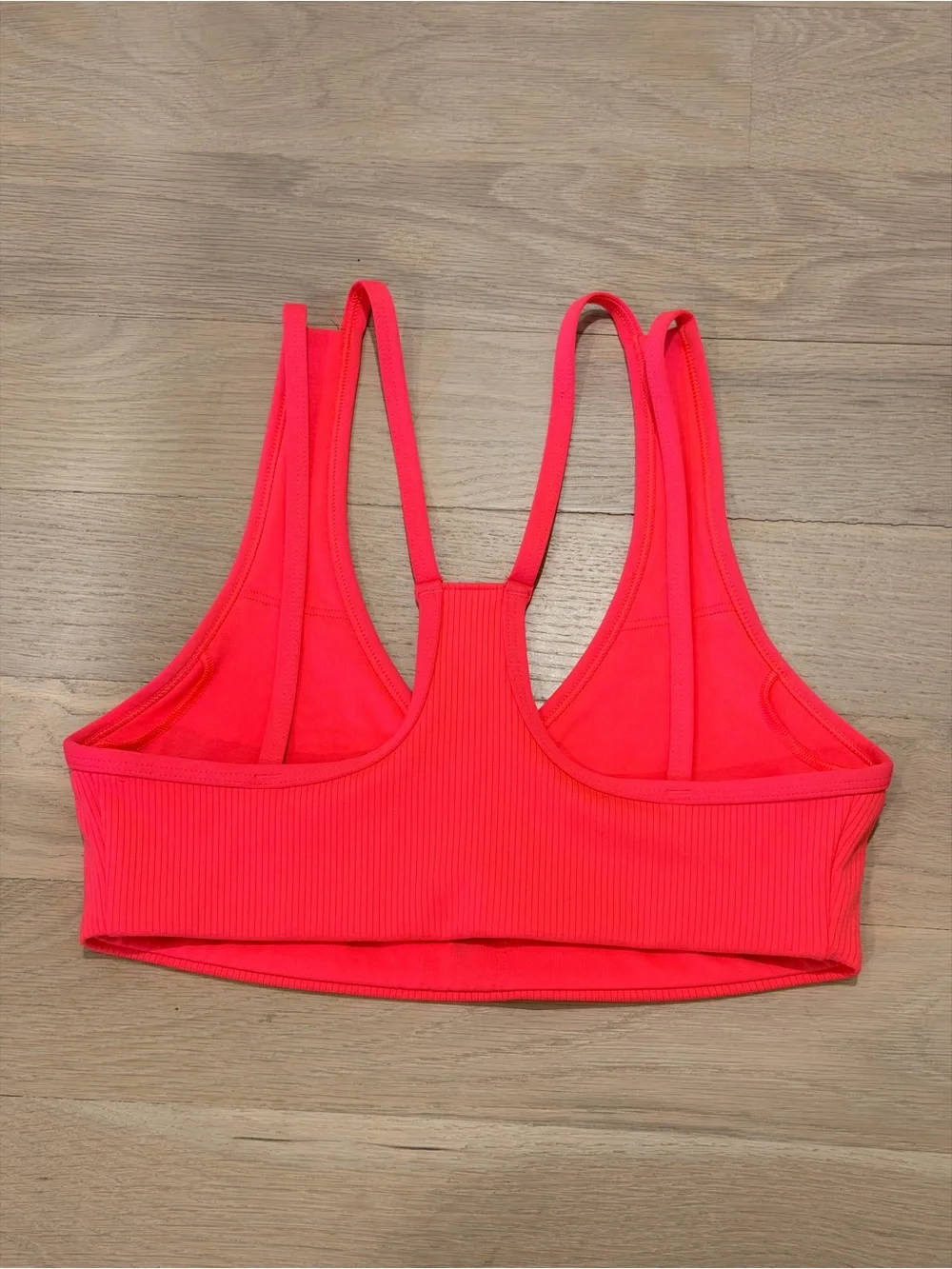 Alo Yoga Airlift Ribbed Jump Start V-Neck Bra in Fluorescent Pink Coral, size XS